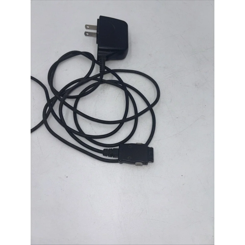 Genuine LG TA-P02WR AC Adaptor Power Cellphone Wall Charger Output 5V DC 1A OEM